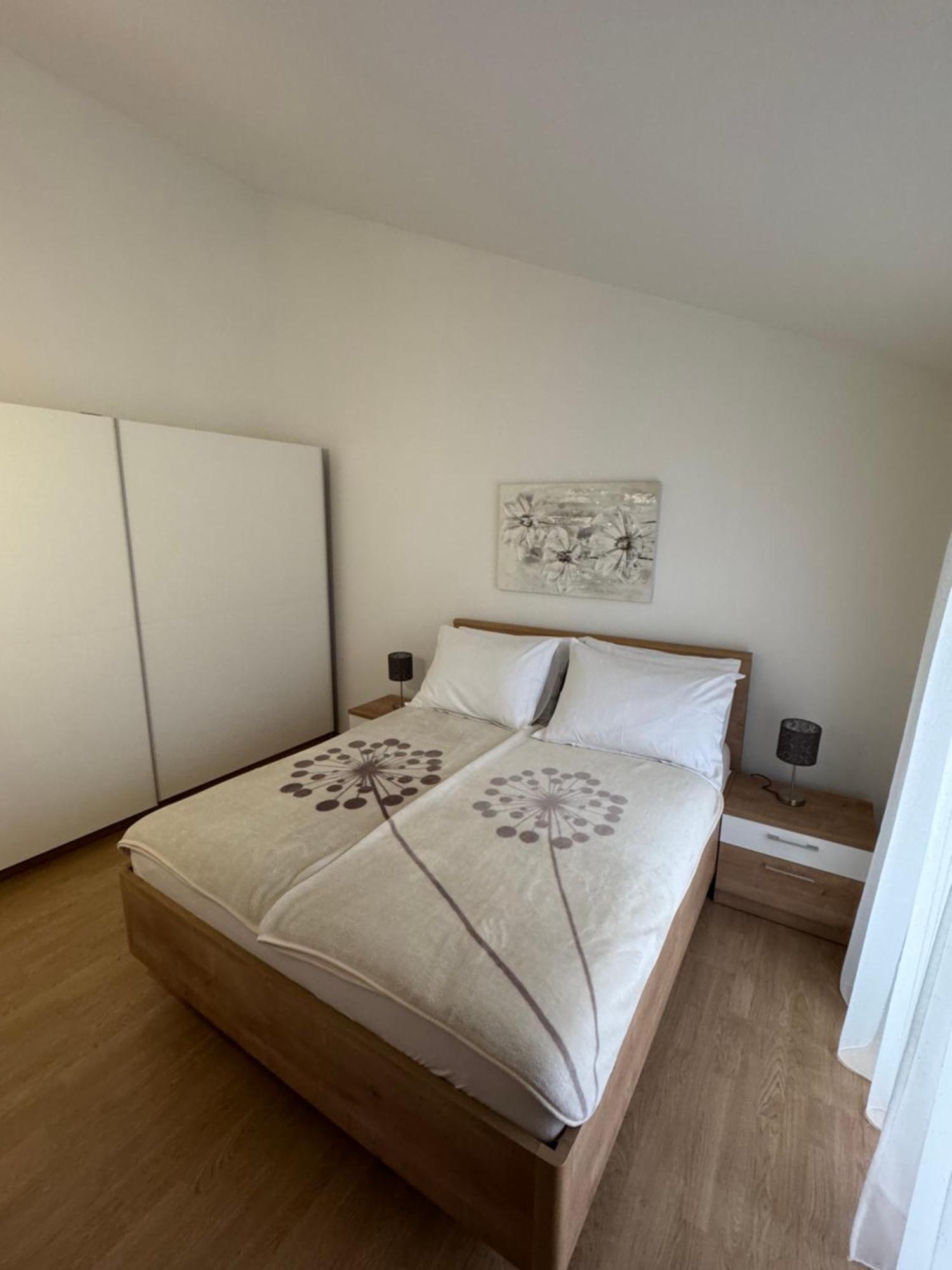Apartment Pirun Baska  Luaran gambar
