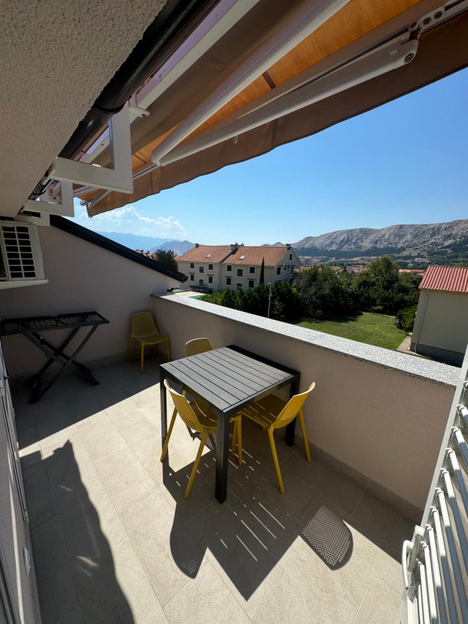 Apartment Pirun Baska  Luaran gambar