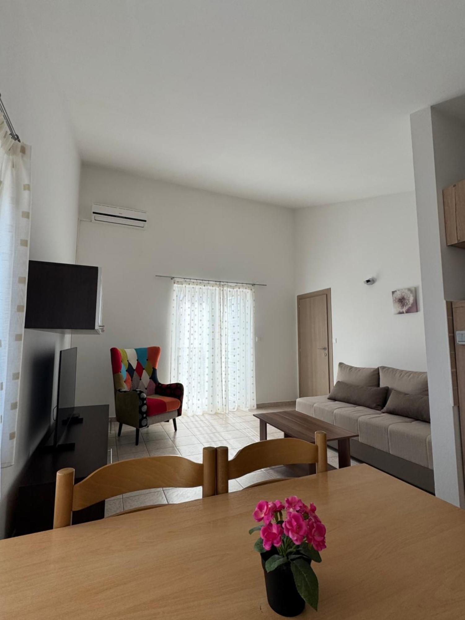 Apartment Pirun Baska  Luaran gambar