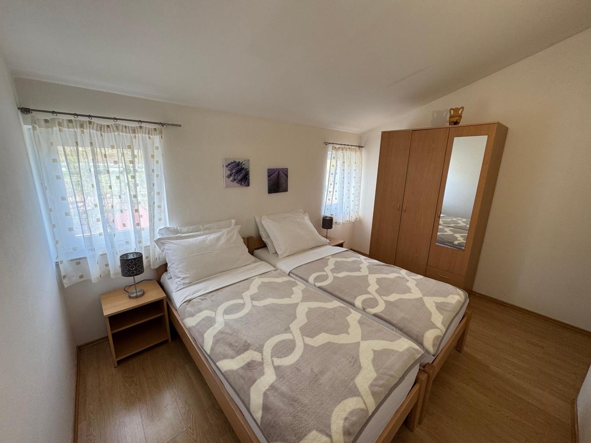 Apartment Pirun Baska  Luaran gambar
